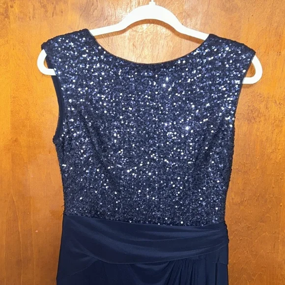 Ralph Lauren gown - Picture 2 of 6